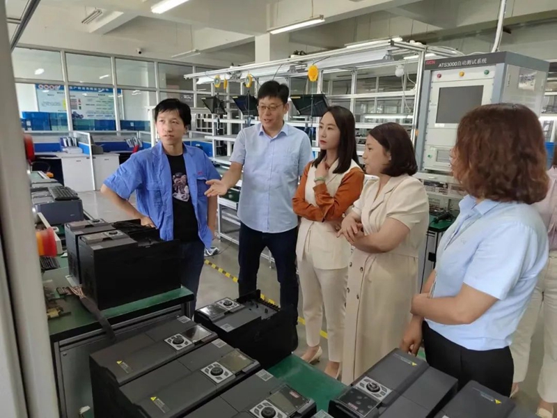 西驰电气与西安交通工程***举行校企合作签约暨揭牌仪式(图6)
